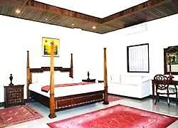 Super Oyo Townhouse Oak Maxi Hotel Legian Kuta Lombok 3*,