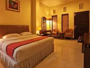 Super Oyo Townhouse Oak Maxi Hotel Legian Kuta Lombok Indonesia